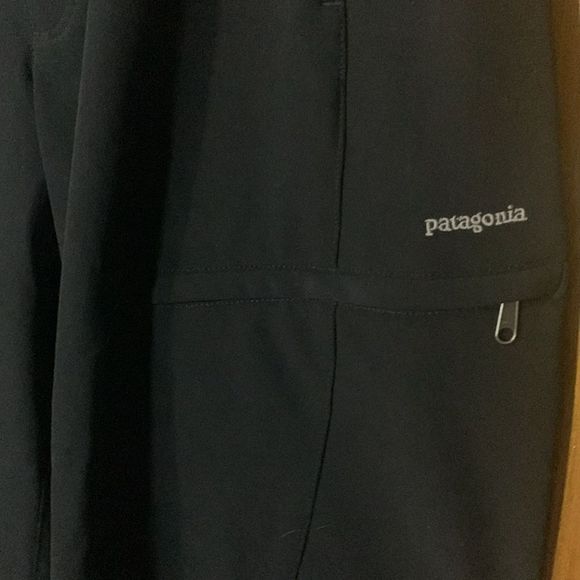 Patagonia Black Hiking Pants tapered tailored leg thigh logo pull on size small - Picture 5 of 12